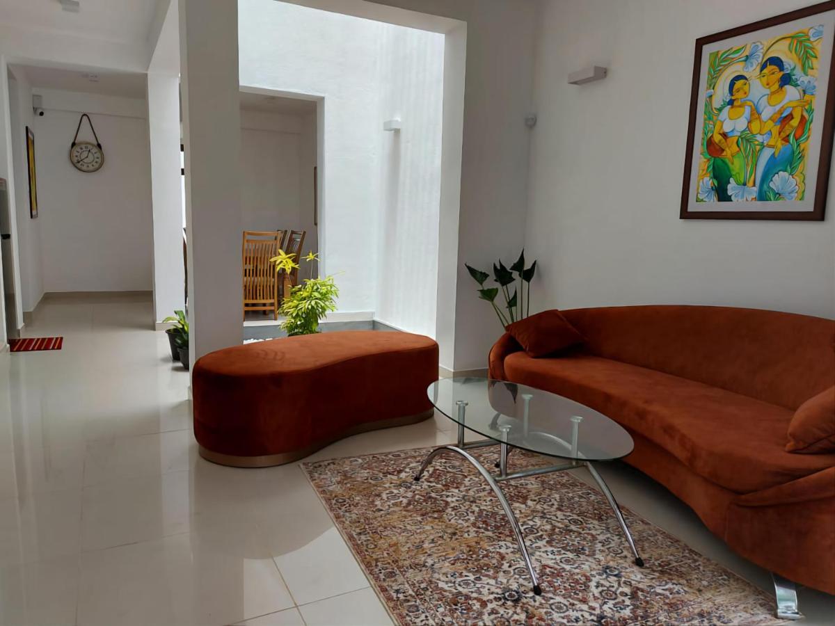 Oesis - Stylish Villa Steps From Historic Galle Fort Buitenkant foto